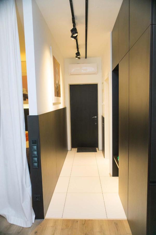 Stylish 1 Bedroom Studio Near Most City Dnipro Dış mekan fotoğraf