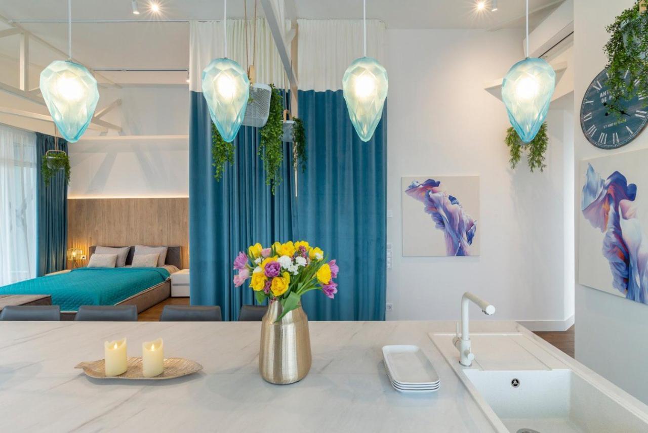Stylish 1 Bedroom Studio Near Most City Dnipro Dış mekan fotoğraf