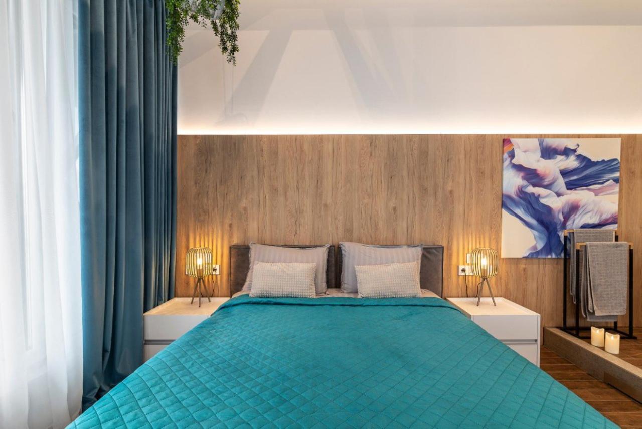 Stylish 1 Bedroom Studio Near Most City Dnipro Dış mekan fotoğraf