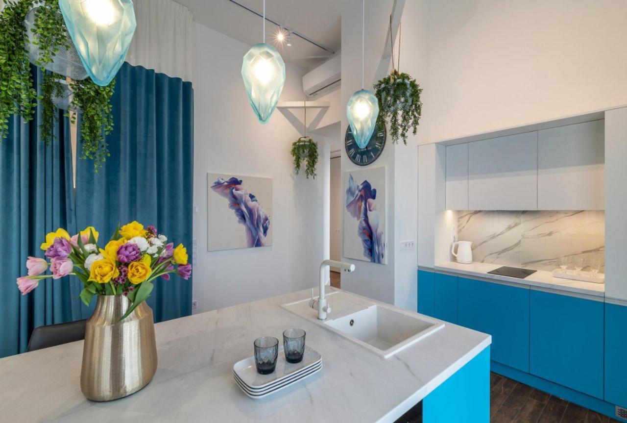 Stylish 1 Bedroom Studio Near Most City Dnipro Dış mekan fotoğraf
