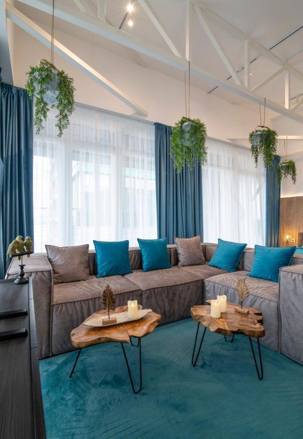 Stylish 1 Bedroom Studio Near Most City Dnipro Dış mekan fotoğraf