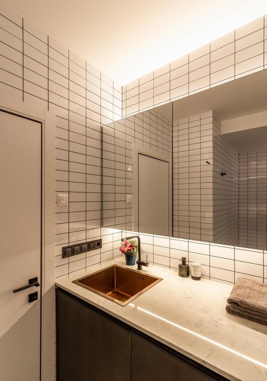 Stylish 1 Bedroom Studio Near Most City Dnipro Dış mekan fotoğraf